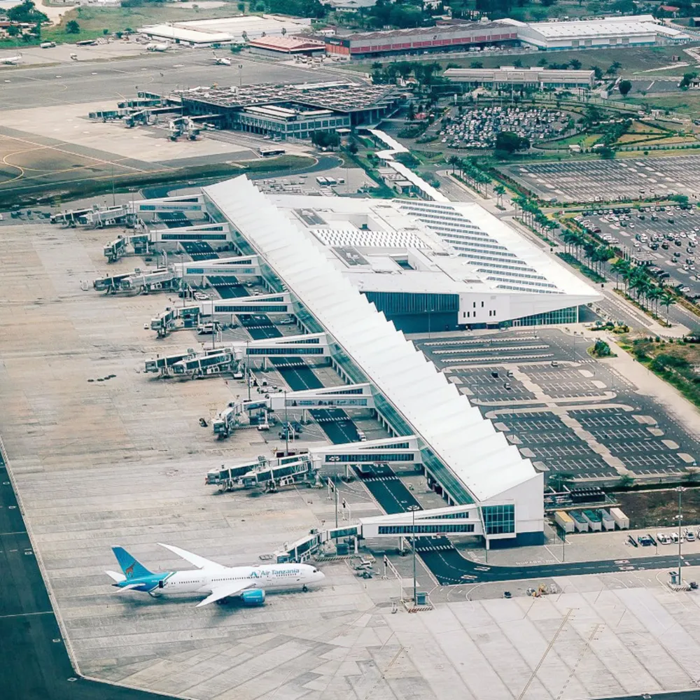 Best airport to fly into for a 6-day Tanzania safari with Kilimanjaro International Airport as the northern circuit gateway