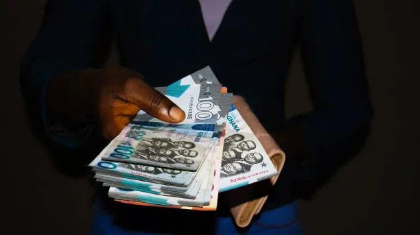 How Much Is $100 in Kenya Currency to Naira