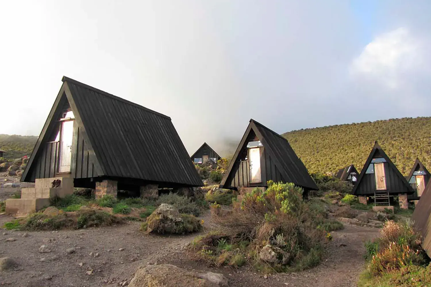 5 days Kilimanjaro climbing tour Marangu route