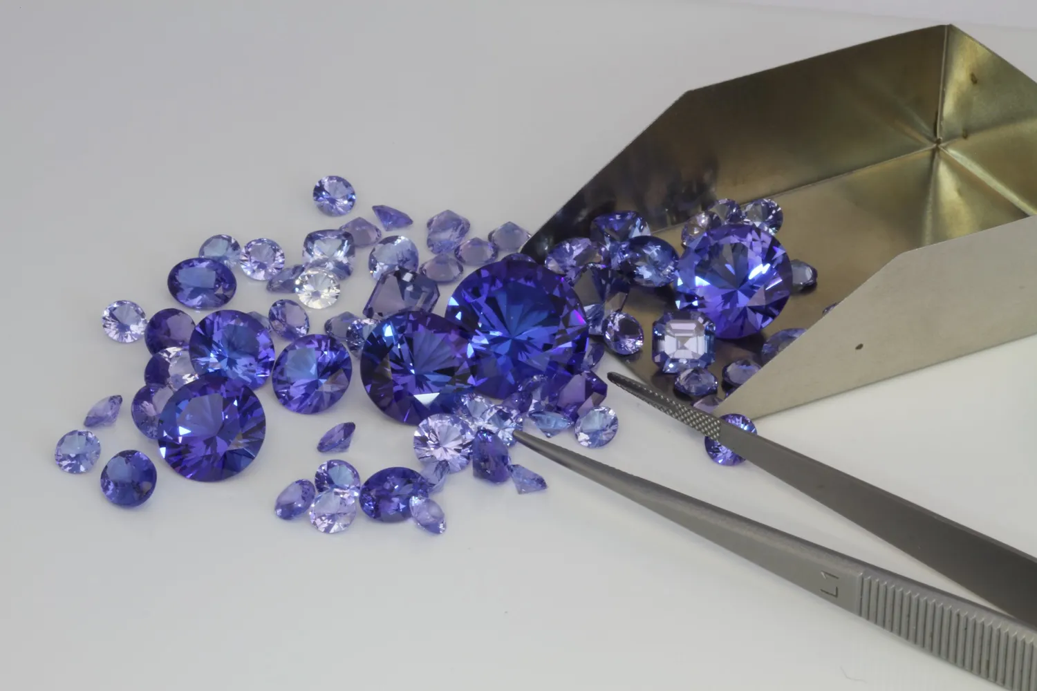 መደበኛ Tanzanite ማዕድን ጉብኝት