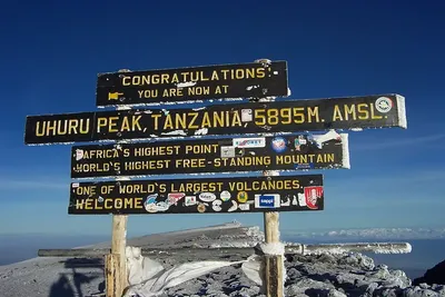 What is the Temperature at Uhuru Peak?
