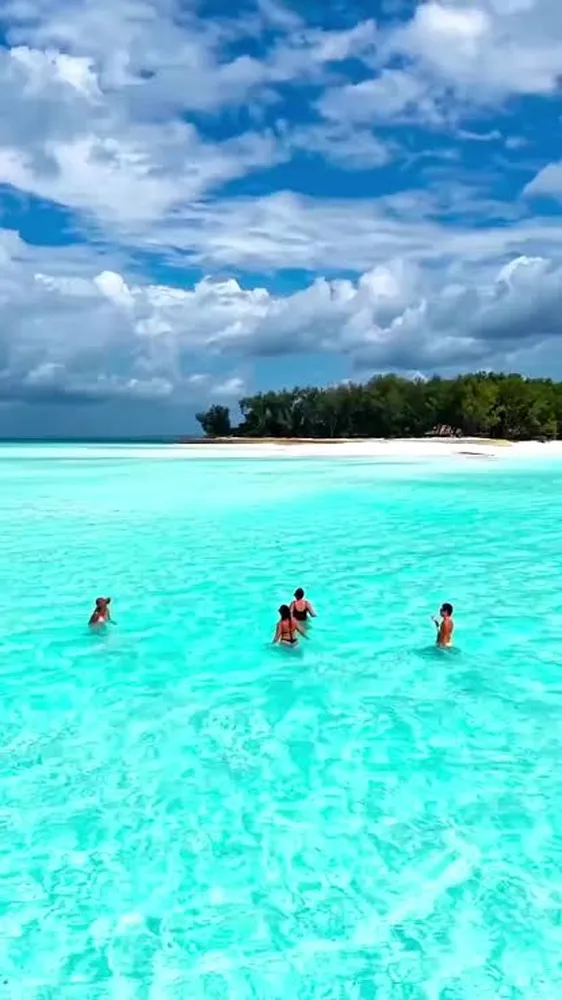 Zanzibar tides and best beaches for swimming