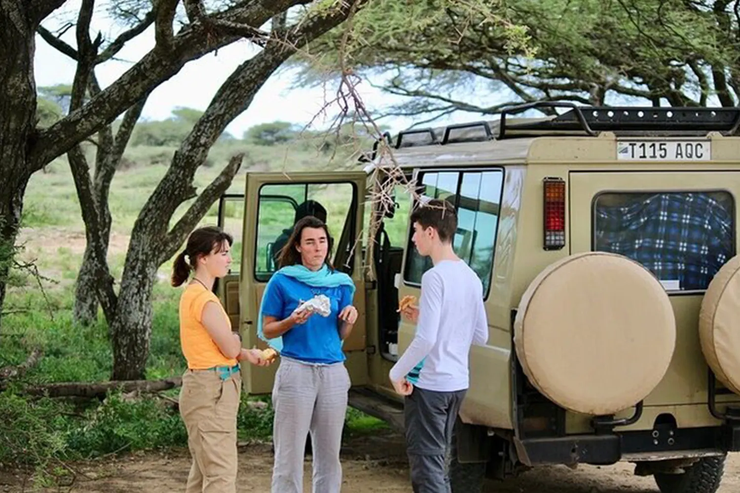 Serengeti se pridružuje safari turama 2026. grupi gledaju Velike seobe </a>