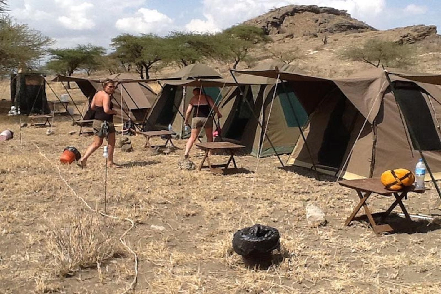 Camping in freier Wildbahn 3-tägiges Tansania-Budget-Safari-Tour-Paket 3-tägiges Tansania-Budget-Safari-Tour-Paket
